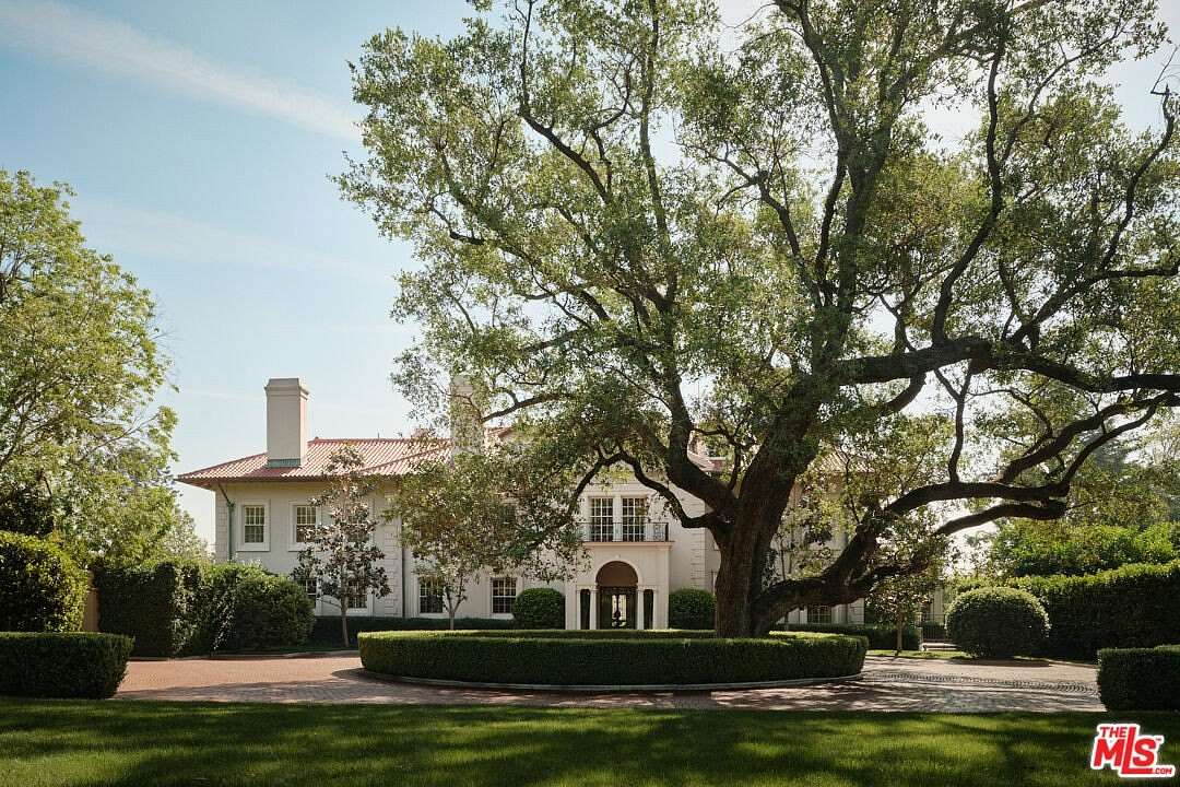 3 Acres of Land with Home for Sale in Pasadena, California