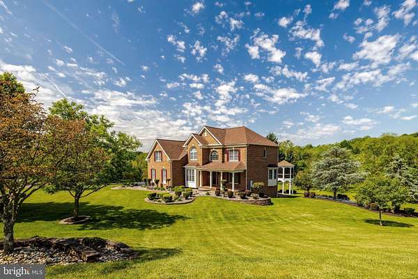 4 Acres of Land with Home for Sale in Leesburg, Virginia
