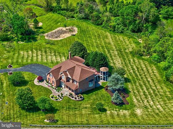 4 Acres of Land with Home for Sale in Leesburg, Virginia