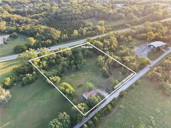 3 Acres of Residential Land for Sale in Excelsior Springs, Missouri