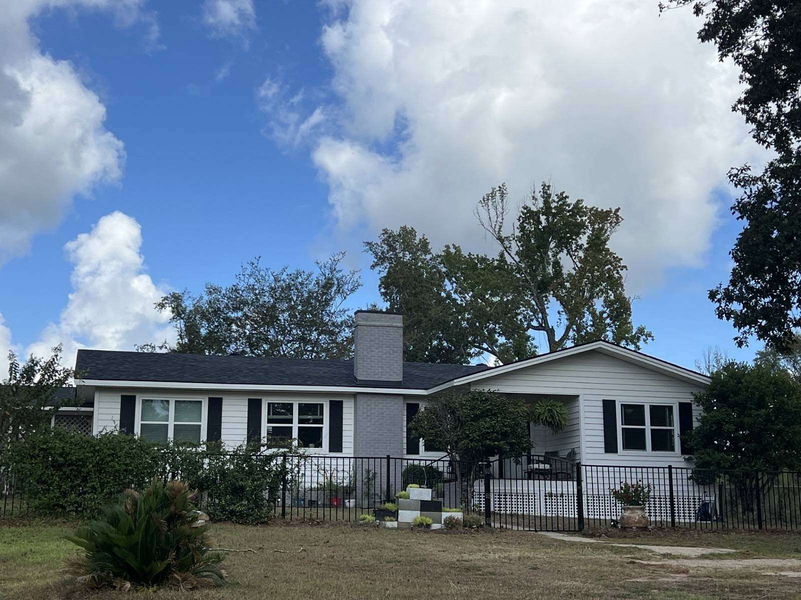 2.8 Acres of Land with Home for Sale in Many, Louisiana