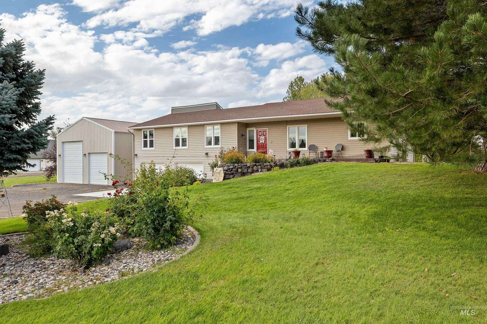 1.75 Acres of Land with Home for Sale in Jerome, Idaho