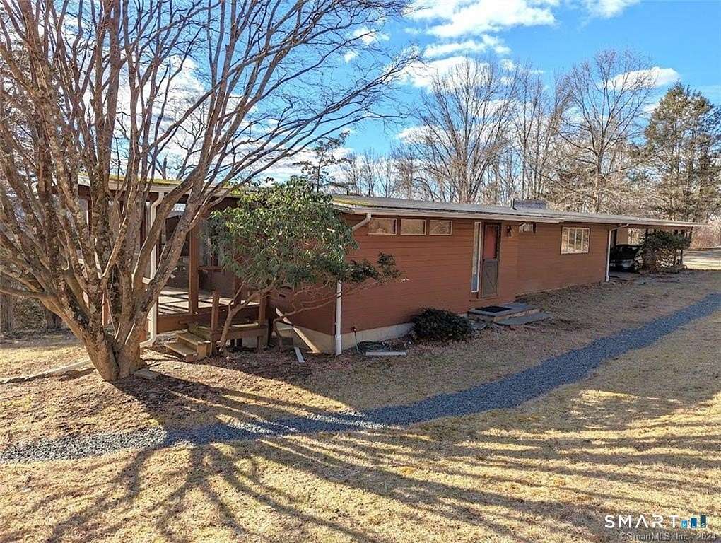 8.1 Acres of Land with Home for Lease in Mansfield Town, Connecticut