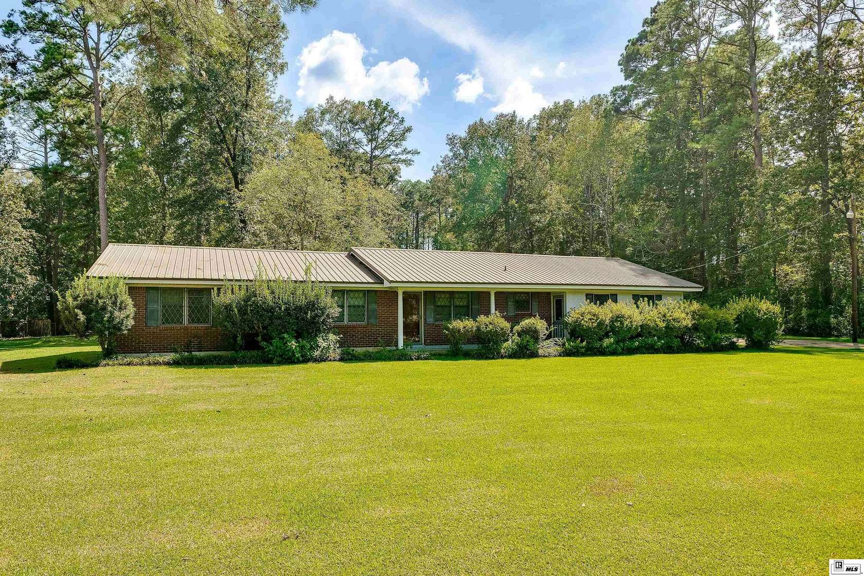 3.62 Acres of Land with Home for Sale in Bastrop, Louisiana