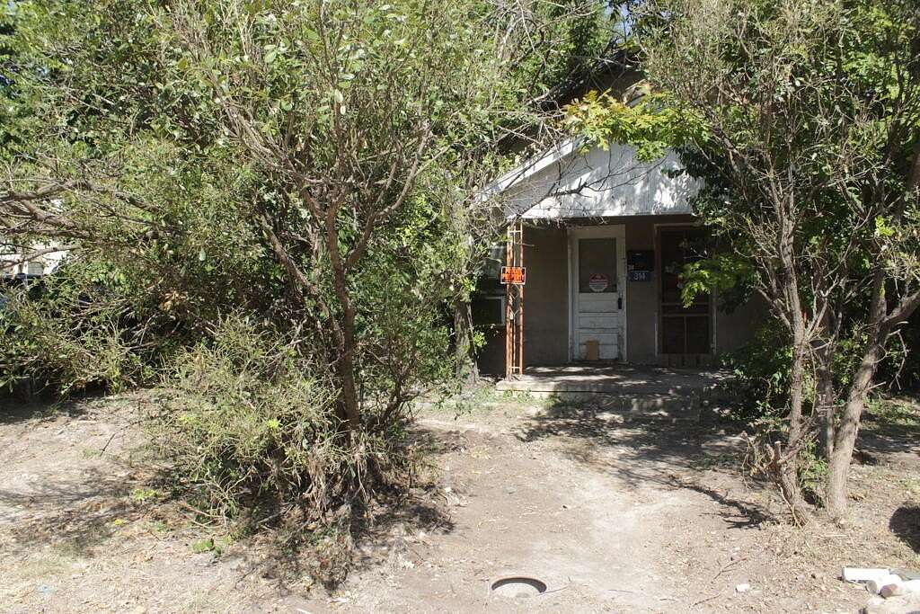 0.31 Acres of Mixed-Use Land for Sale in Kerrville, Texas