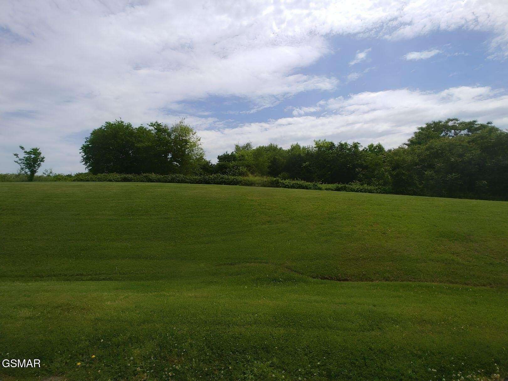 11 Acres of Commercial Land for Sale in Dandridge, Tennessee