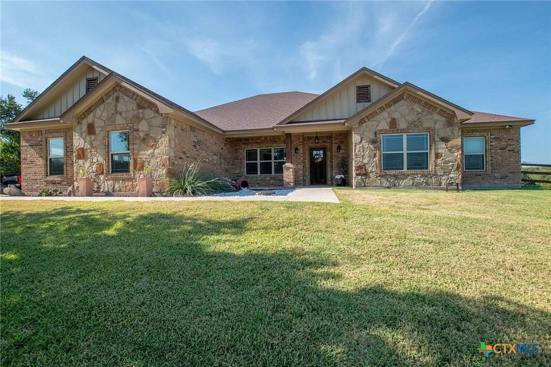 1.82 Acres of Land with Home for Sale in Copperas Cove, Texas