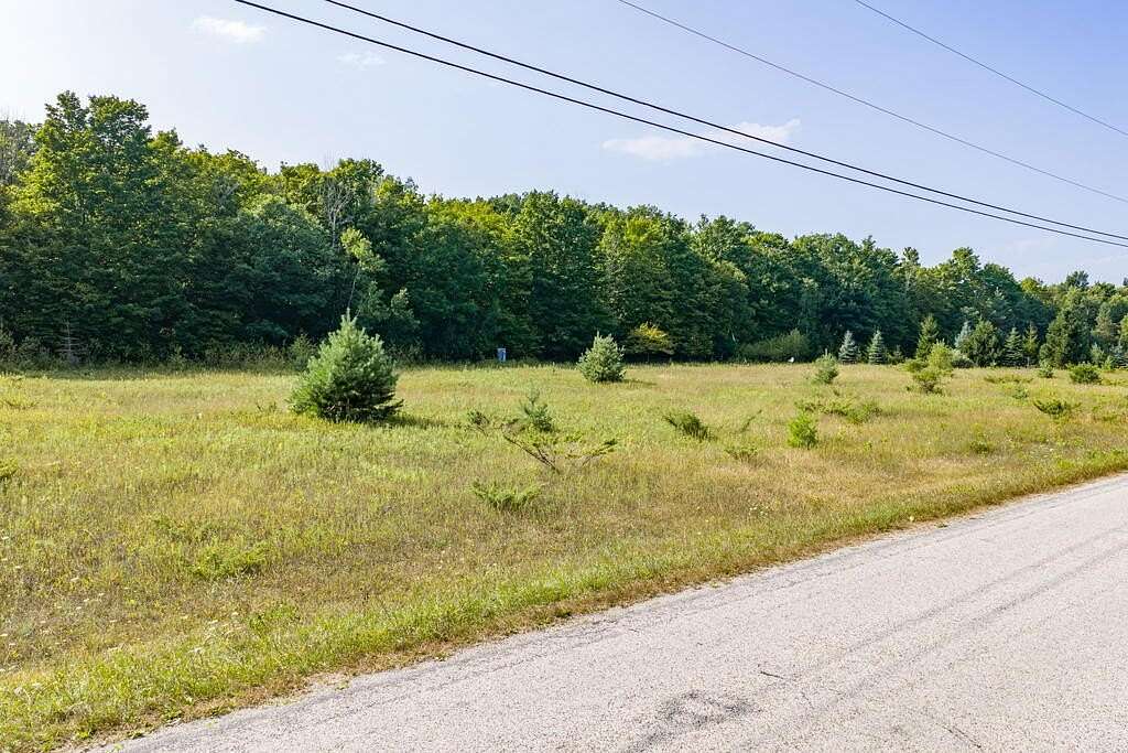 5 Acres of Residential Land for Sale in Egg Harbor, Wisconsin