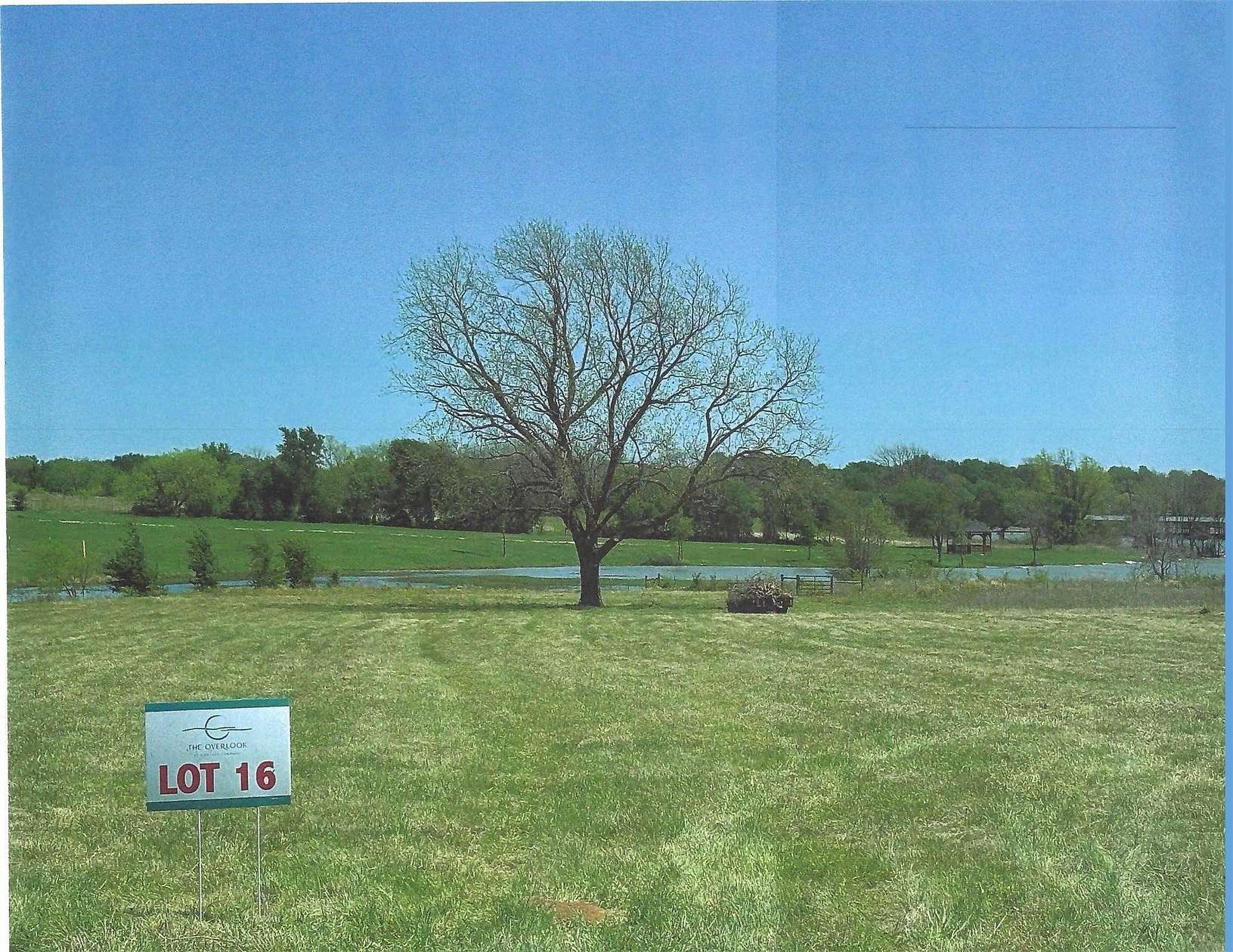 2.1 Acres of Residential Land for Sale in Corsicana, Texas