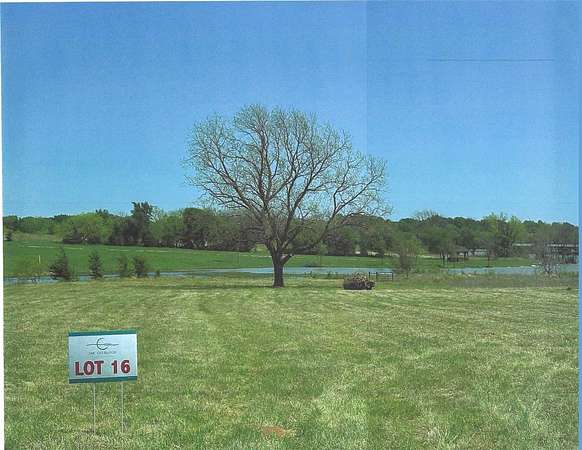 2.1 Acres of Residential Land for Sale in Corsicana, Texas
