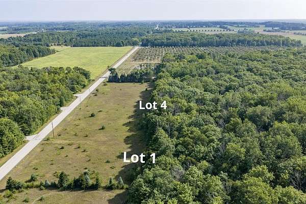5 Acres of Residential Land for Sale in Egg Harbor, Wisconsin
