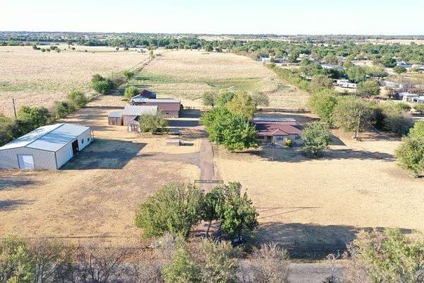 13.8 Acres of Land with Home for Sale in Rhome, Texas