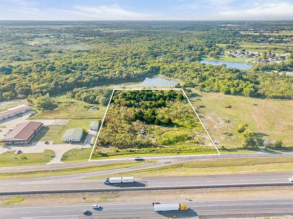 5.59 Acres of Mixed-Use Land for Sale in Caddo Mills, Texas