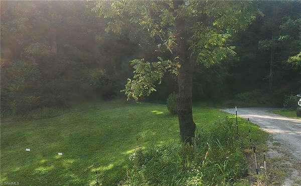 1.16 Acres of Land for Sale in Roaring Gap, North Carolina