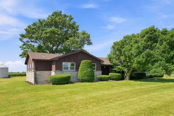 2.64 Acres of Land with Home for Sale in Kokomo, Indiana