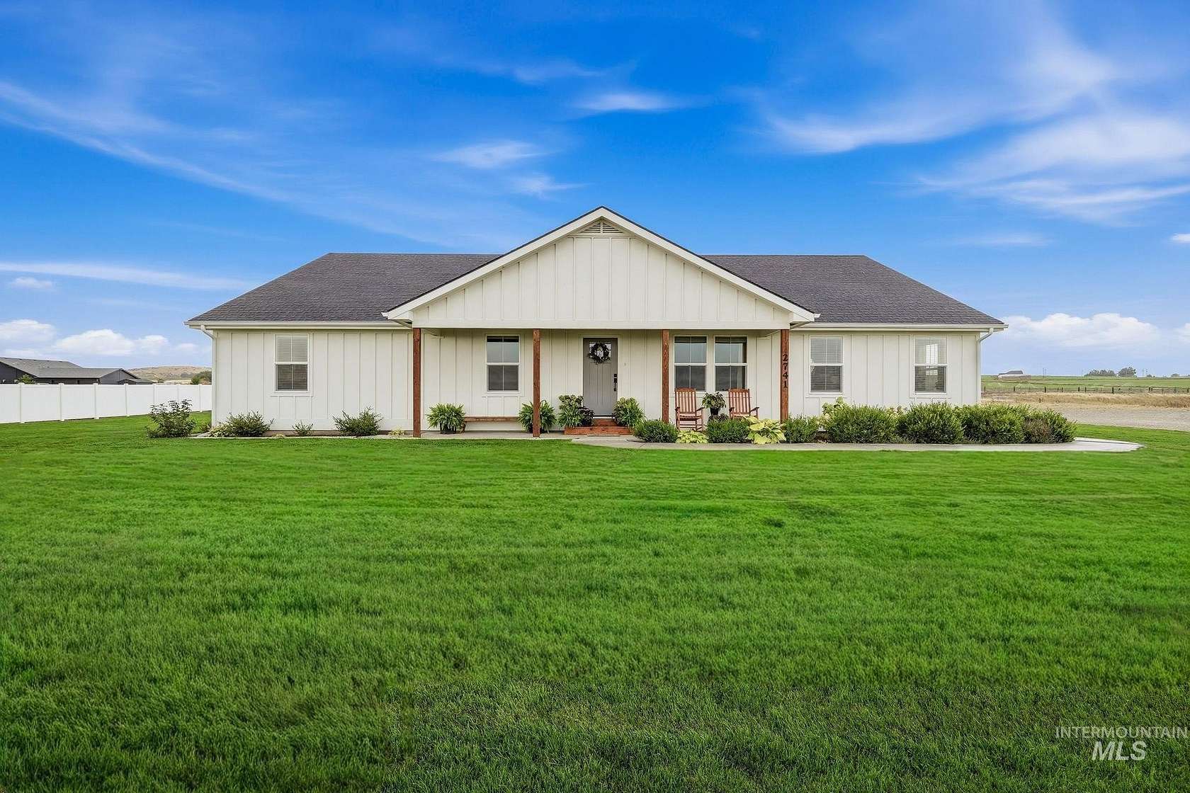 1.88 Acres of Land with Home for Sale in New Plymouth, Idaho