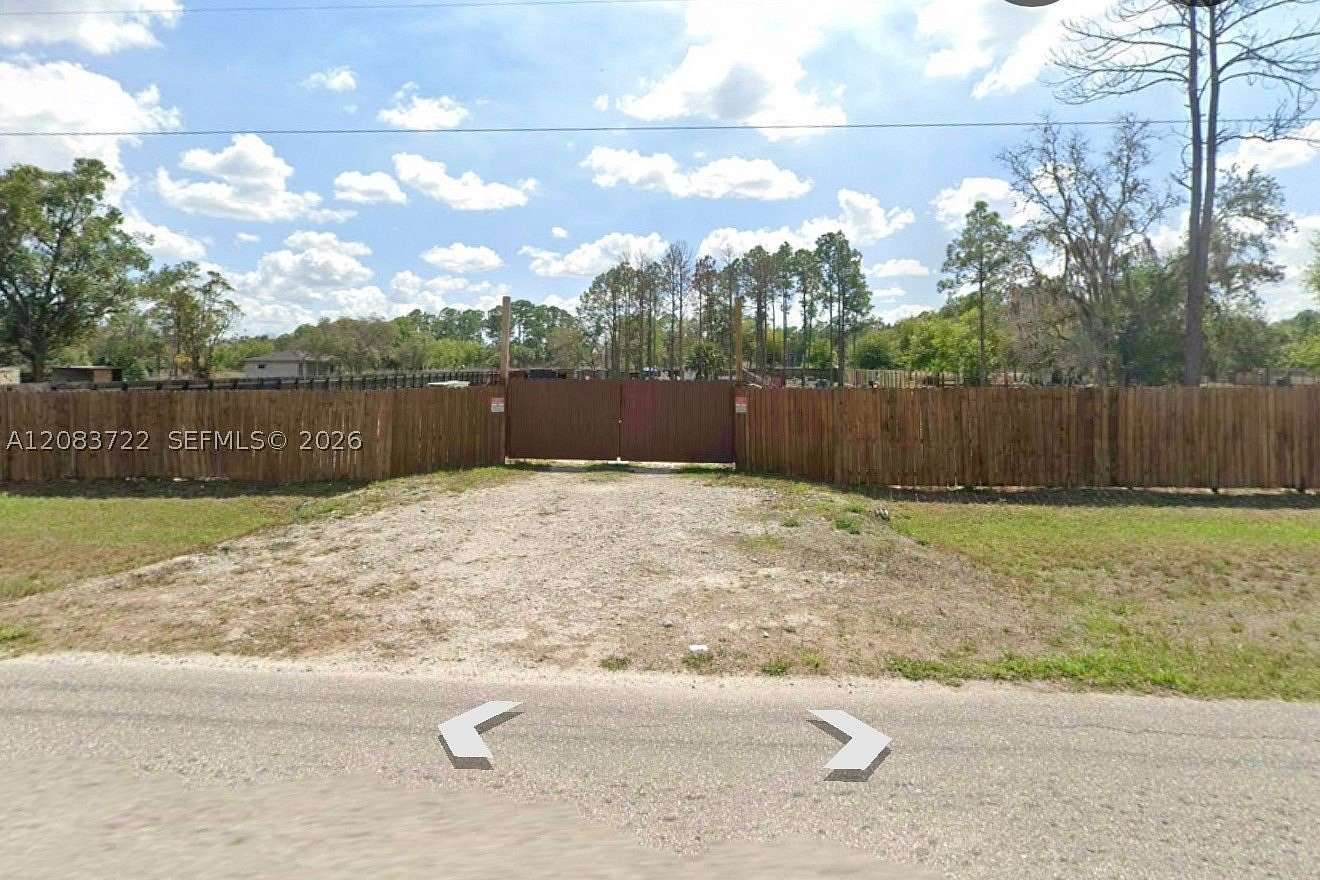 1.25 Acres of Residential Land for Sale in Clewiston, Florida