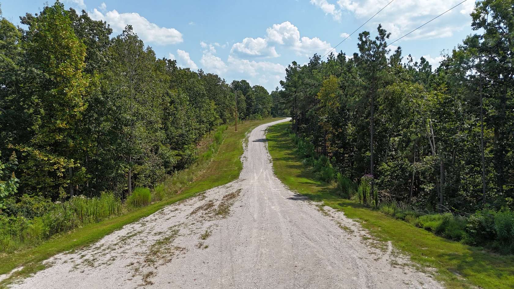 43 Acres of Recreational & Residential Land for Sale in Linden, Tennessee