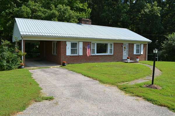 51.7 Acres of Agricultural Land with Home for Sale in Cumberland, Virginia
