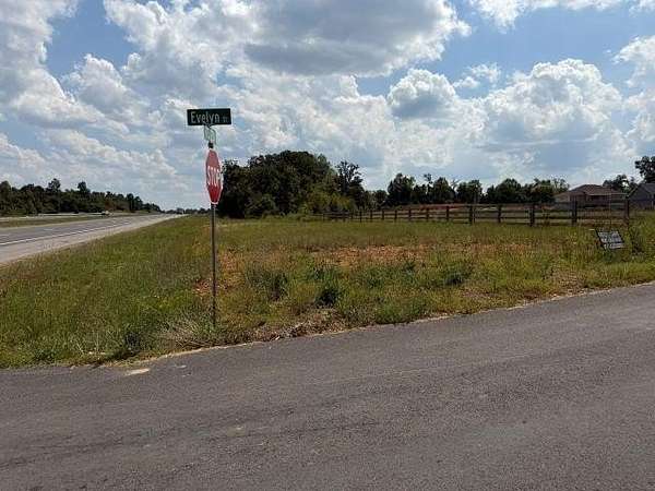 3.13 Acres of Mixed-Use Land for Sale in Scottsville, Kentucky