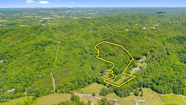 15.9 Acres of Land for Sale in Seymour, Tennessee