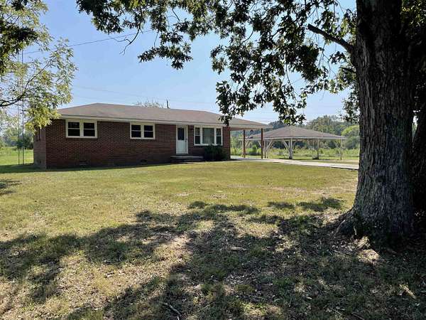 10 Acres of Land with Home for Sale in Russellville, Alabama