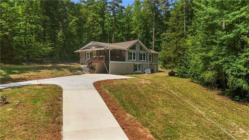 3.63 Acres of Land with Home for Sale in Lindale, Georgia