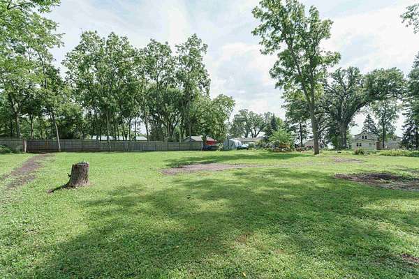 0.39 Acres of Residential Land for Sale in Edgerton, Wisconsin
