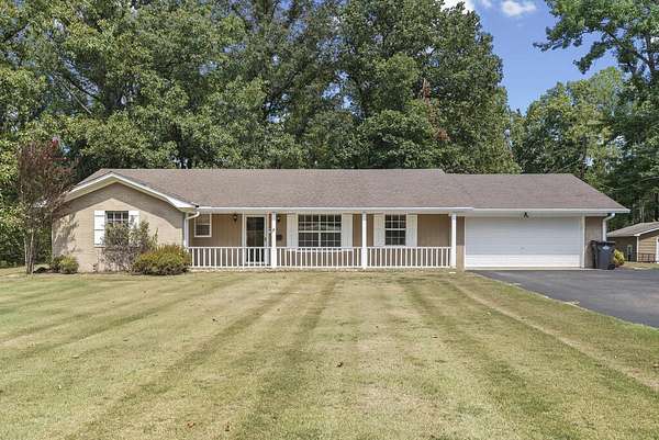 3.6 Acres of Land with Home for Sale in Oxford, Mississippi