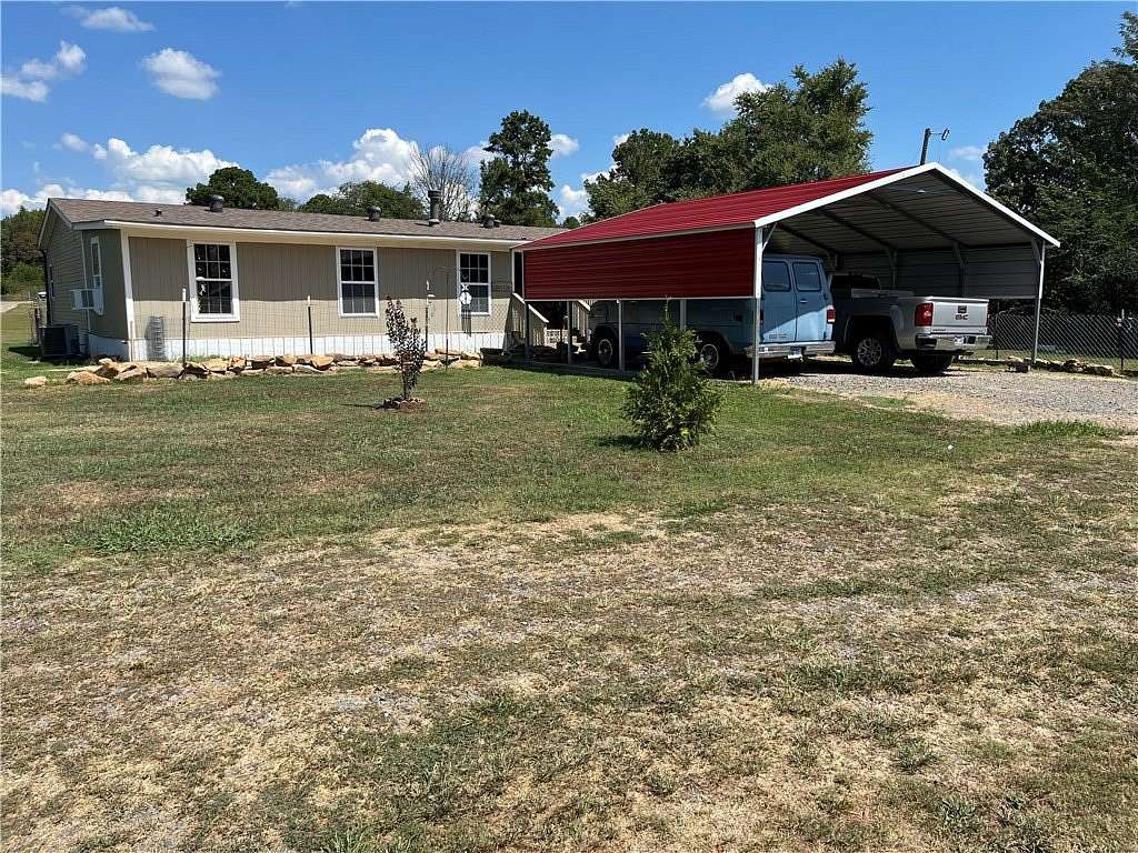 3.22 Acres of Land with Home for Sale in Clinton, Arkansas