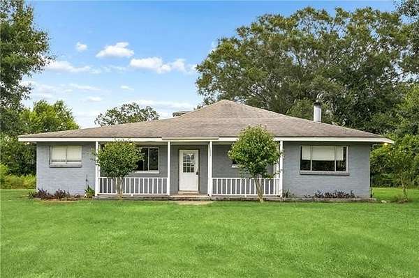 2.12 Acres of Land with Home for Lease in Mount Hermon, Louisiana