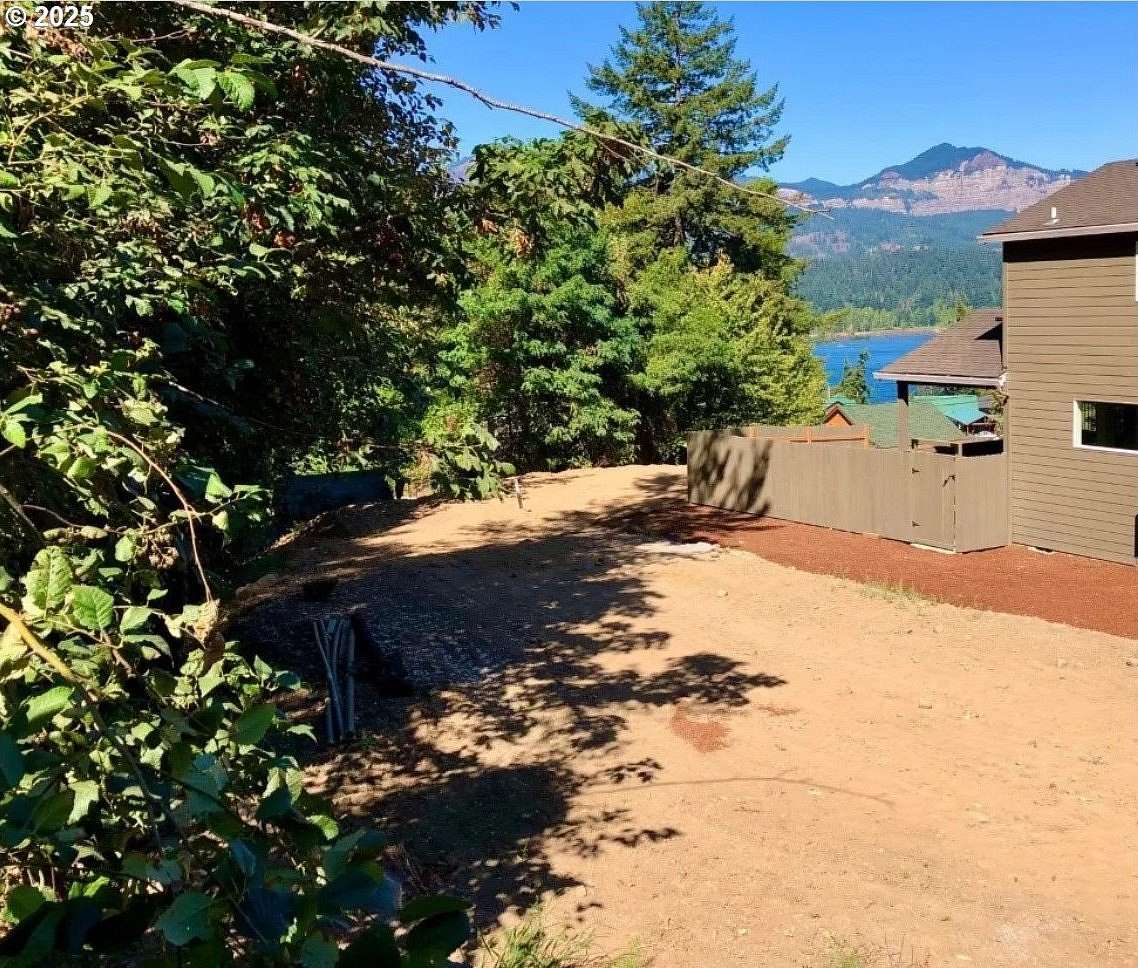 0.14 Acres of Residential Land for Sale in Cascade Locks, Oregon
