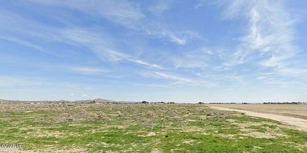 2.5 Acres of Residential Land for Sale in Rosamond, California