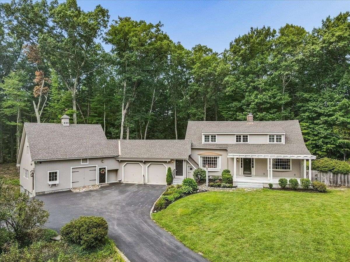3.28 Acres of Land with Home for Sale in Bedford, New Hampshire