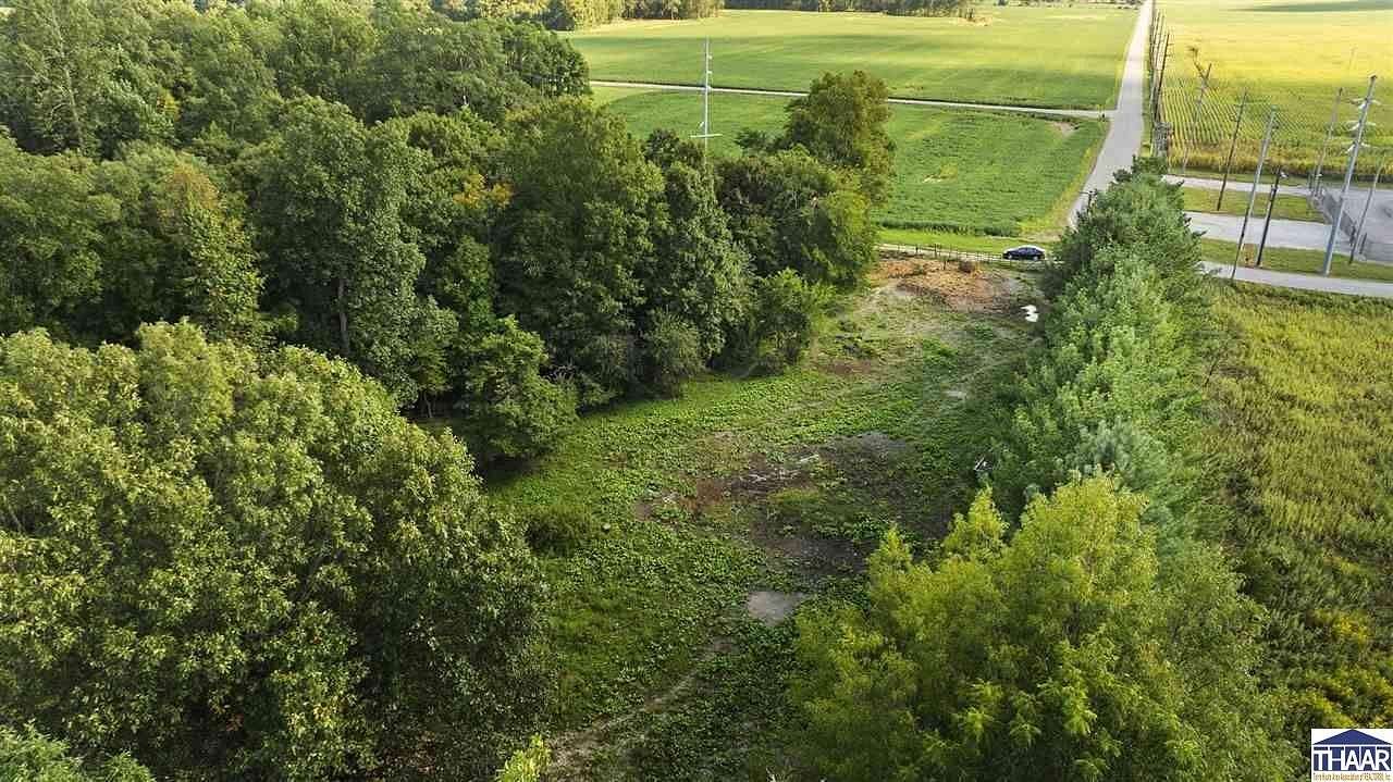 35 Acres of Land with Home for Sale in Rosedale, Indiana