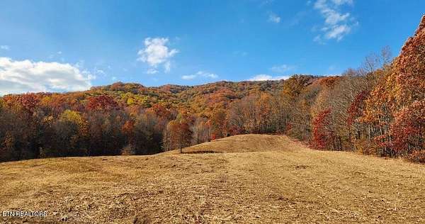 15.7 Acres of Recreational & Residential Land for Sale in Oliver Springs, Tennessee