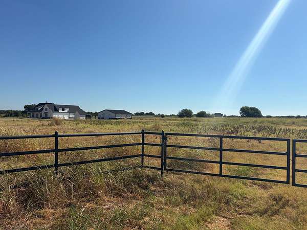 12.3 Acres of Land for Sale in Pottsboro, Texas