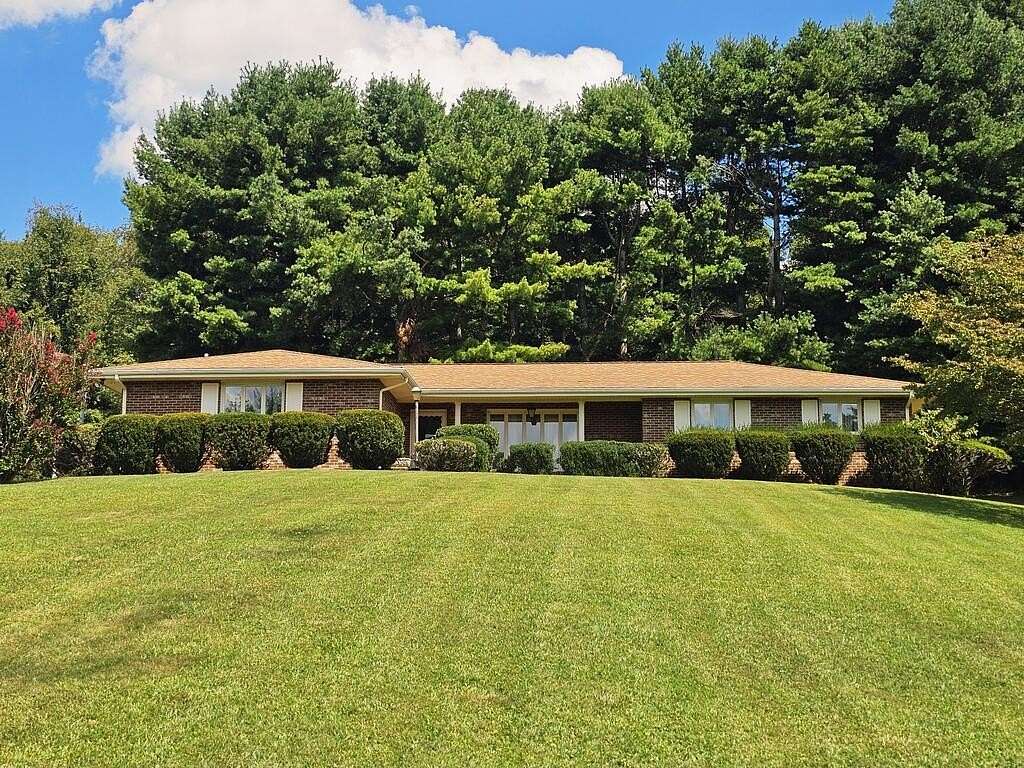 1.5 Acres of Land with Home for Sale in Pounding Mill, Virginia