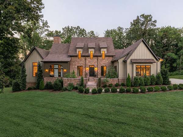 6 Acres of Land with Home for Sale in Santa Fe, Tennessee