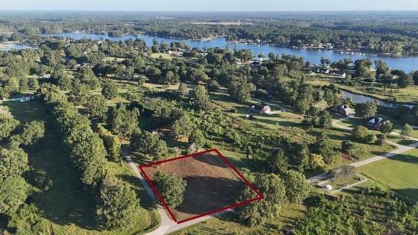 0.51 Acres of Residential Land for Sale in Summerton, South Carolina