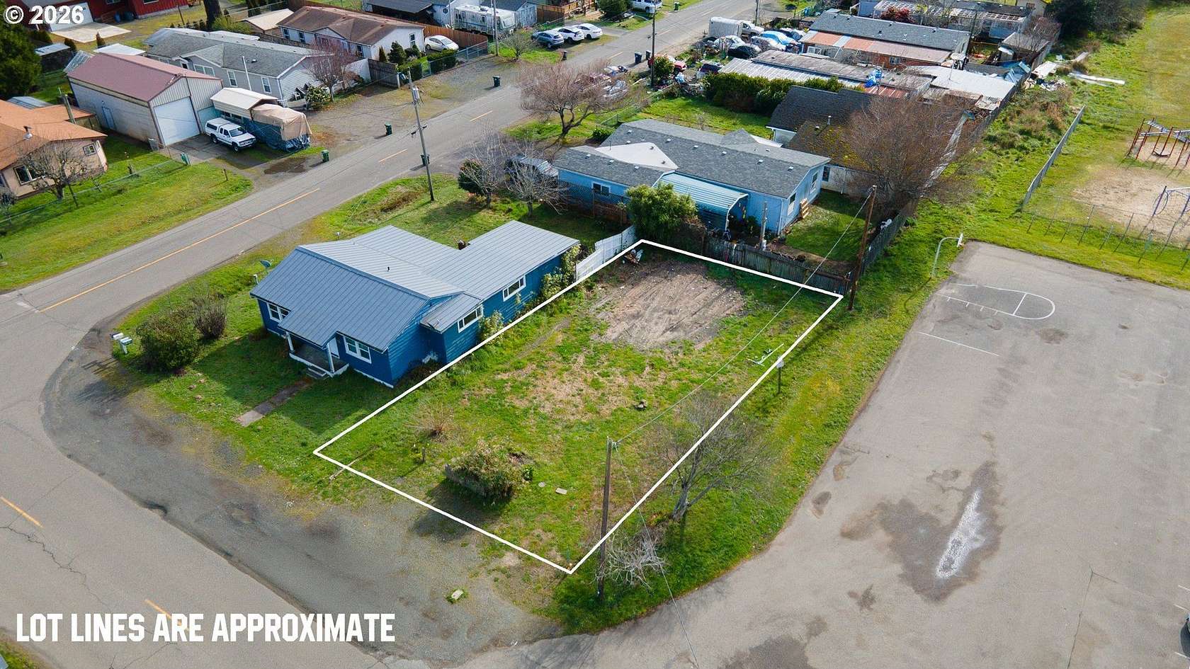 0.12 Acres of Commercial Land for Sale in Lakeside, Oregon
