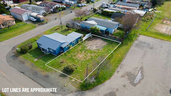 0.12 Acres of Commercial Land for Sale in Lakeside, Oregon