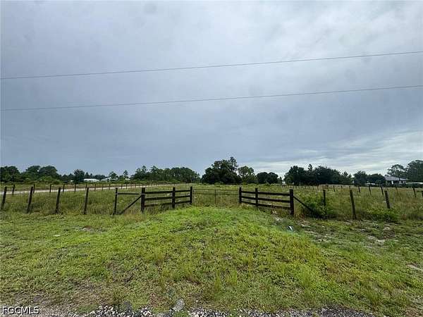 1.25 Acres of Residential Land for Sale in LaBelle, Florida