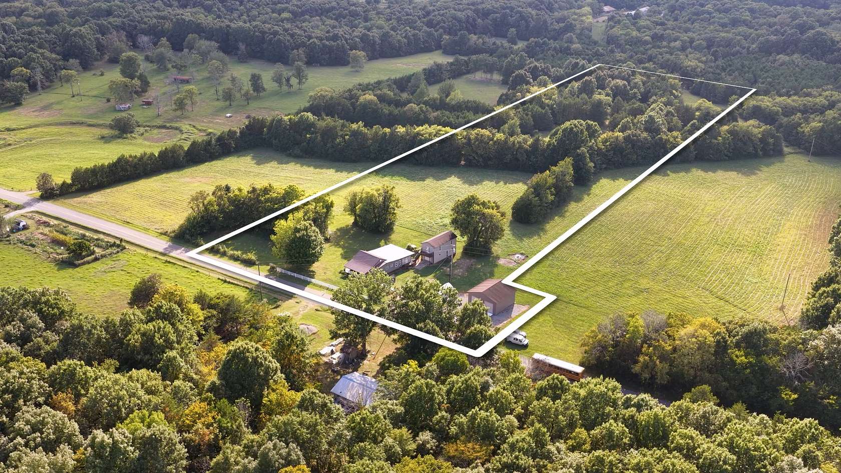 10.1 Acres of Land with Home for Sale in Christiana, Tennessee