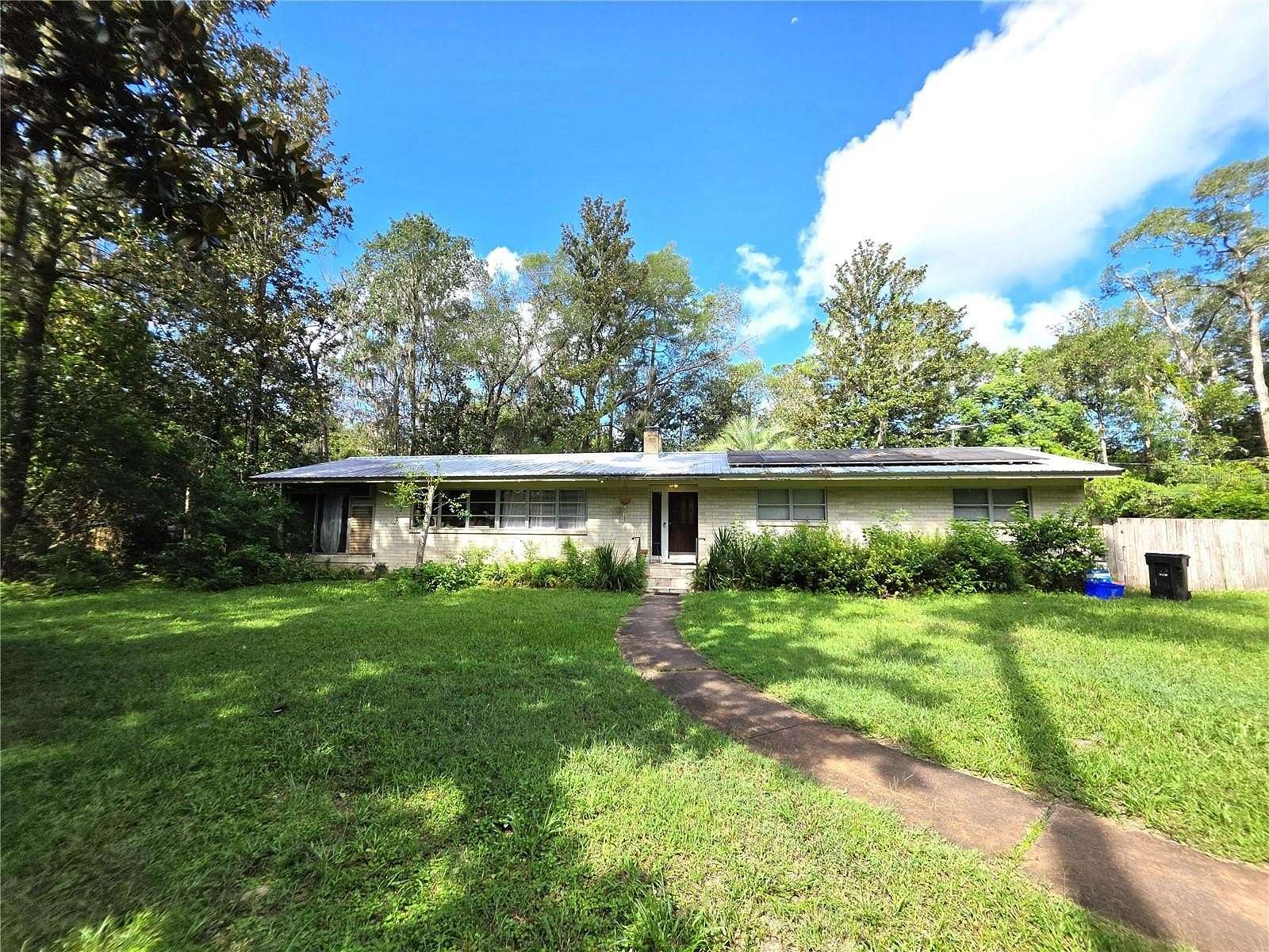 1.55 Acres of Land with Home for Lease in Gainesville, Florida