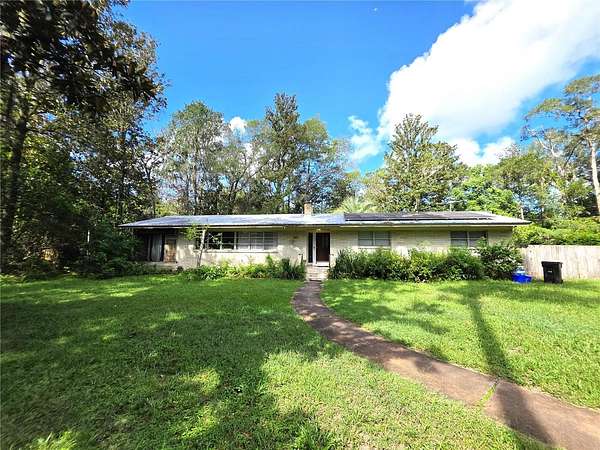 1.55 Acres of Land with Home for Lease in Gainesville, Florida