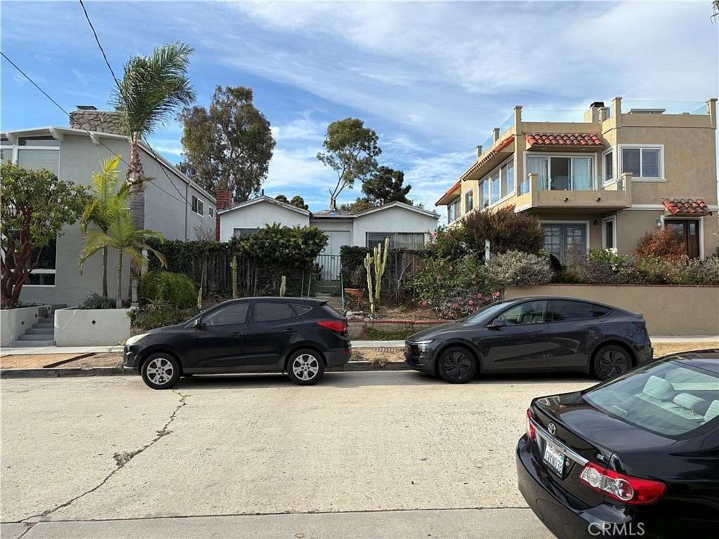 0.09 Acres of Residential Land for Sale in Hermosa Beach, California