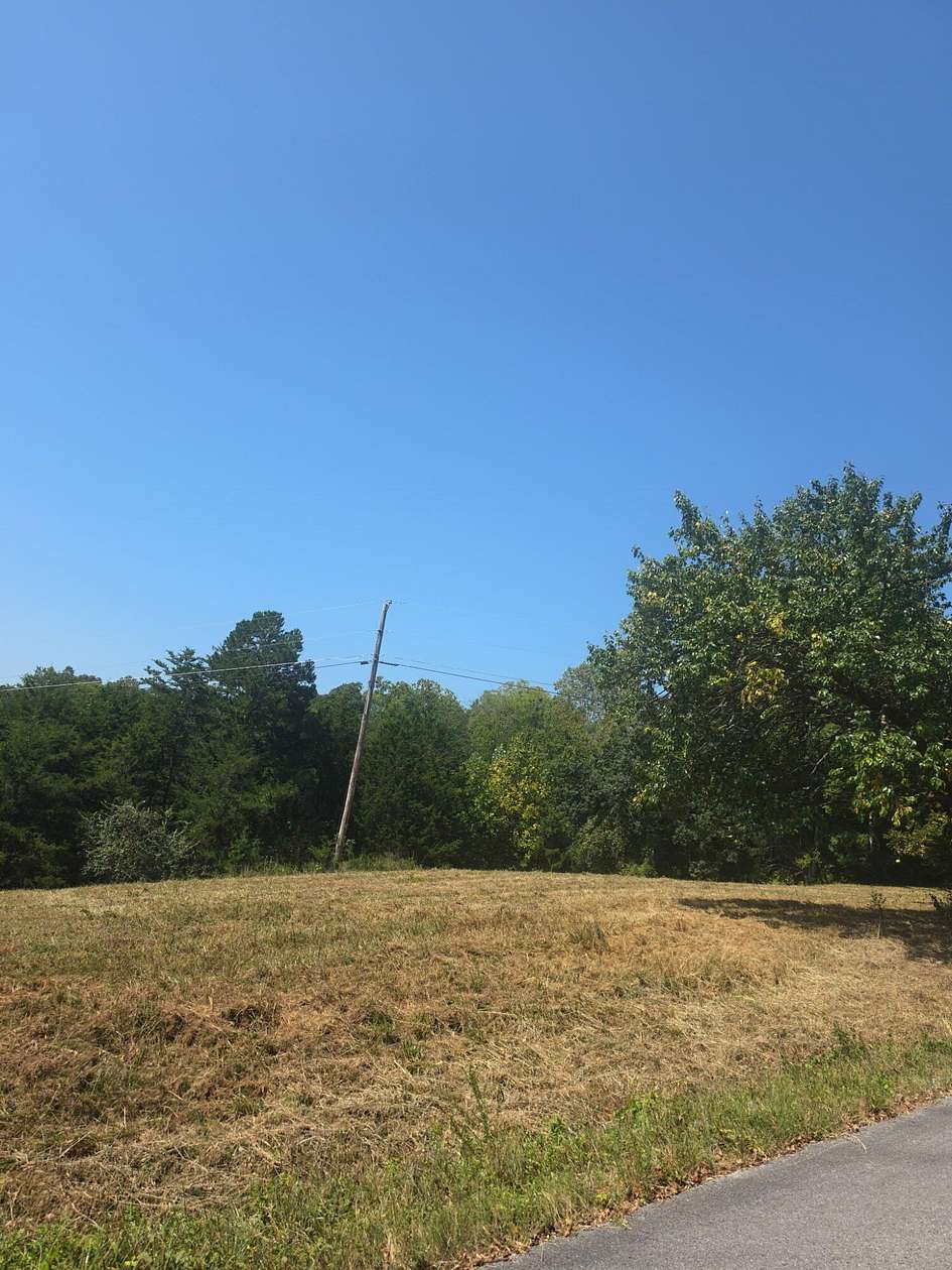 0.88 Acres of Residential Land for Sale in Somerset, Kentucky