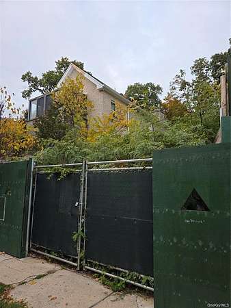 0.03 Acres of Residential Land for Sale in Bronx, New York