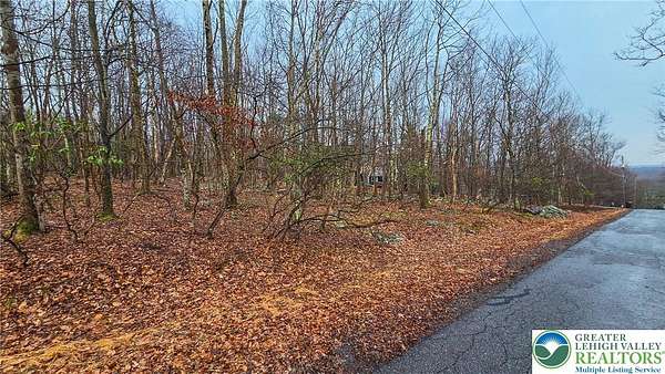 1 Acre of Residential Land for Sale in Tunkhannock Township, Pennsylvania